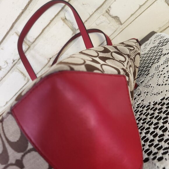 Like New Coach City Signature Khaki & Red Leather Shoulder Bag Purse Satchel - Picture 7 of 15